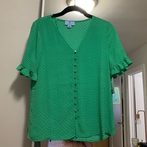 NWT! XS CeCe brand. Green ruffle short sleeve blouse